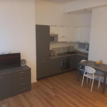 Bilocale 7 Piano Balcone Vista Skyline Apartment Milan Exterior photo